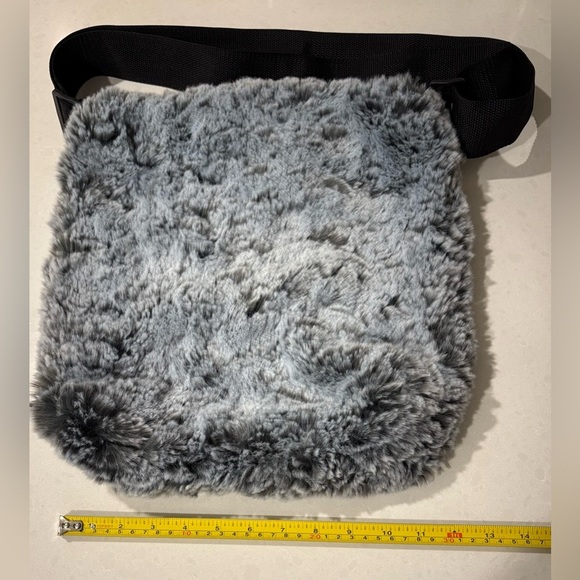 Plush Grey Faux Fur Crossbody Messenger Bag | Y2K Fluffy Shoulder Purse - Picture 6 of 7